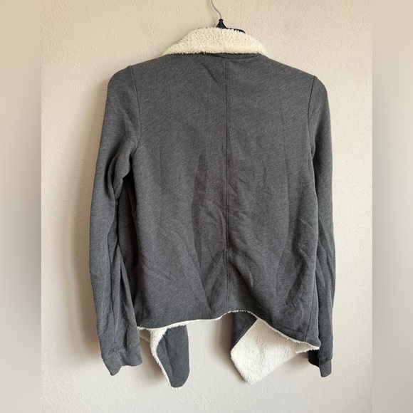 Hollister Gray Shearling Lined Open Cardigan Sweater Womens XS/S Casual - Picture 6 of 6